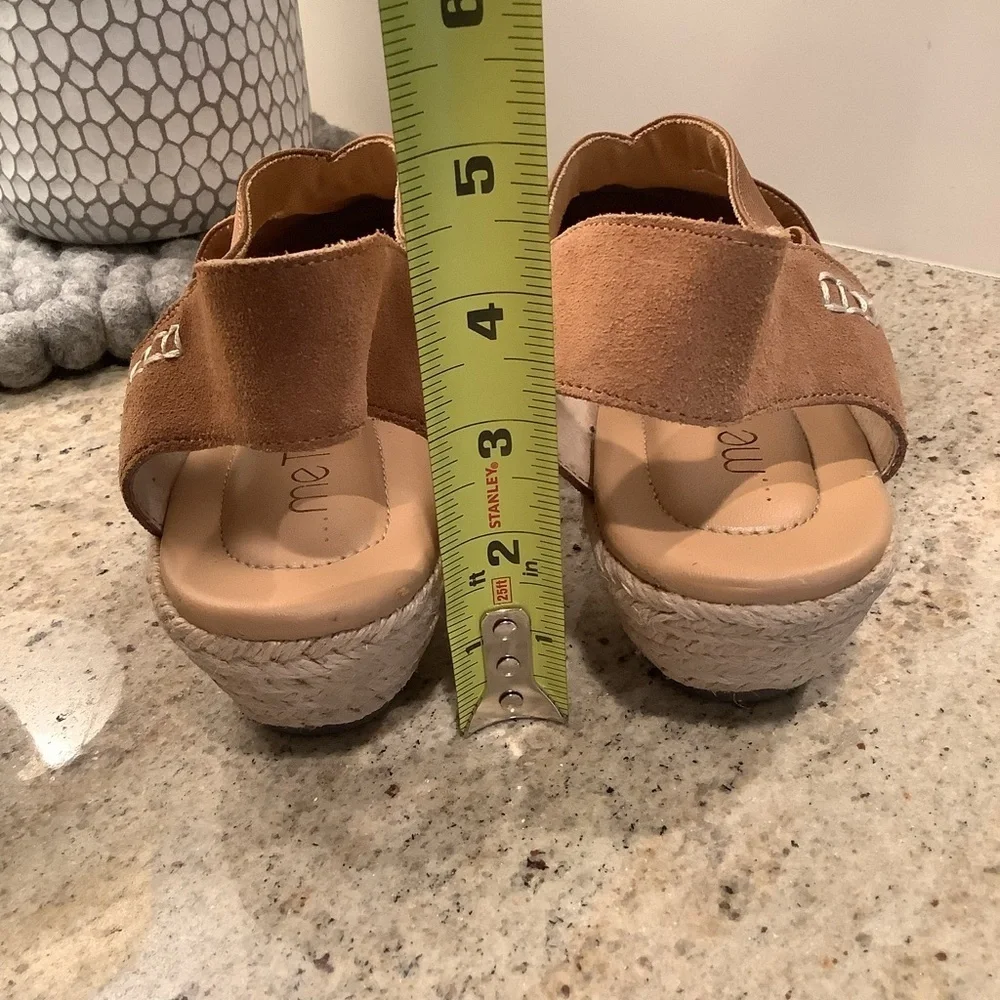 Me Too Women's Brown Suede Espadrille Wedges Size 9.5